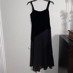 Asymmetrical velvet/chiffon midi dress